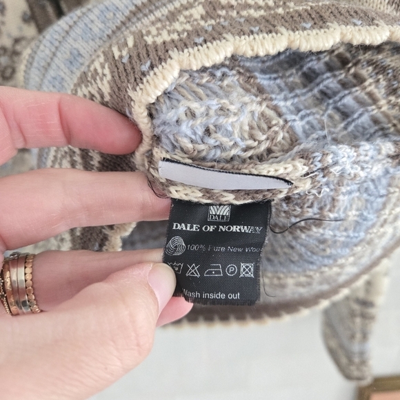 Dale of Norway 100% Wool Beige Blue Ivory Cream Brown Cardigan Sweater Small - Picture 9 of 12